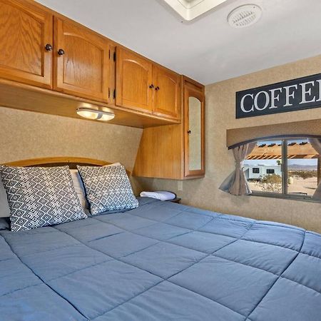 Jt Village Campground - Bunkhouse Joshua Tree Exterior photo