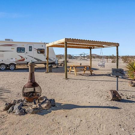 Jt Village Campground - Bunkhouse Joshua Tree Exterior photo