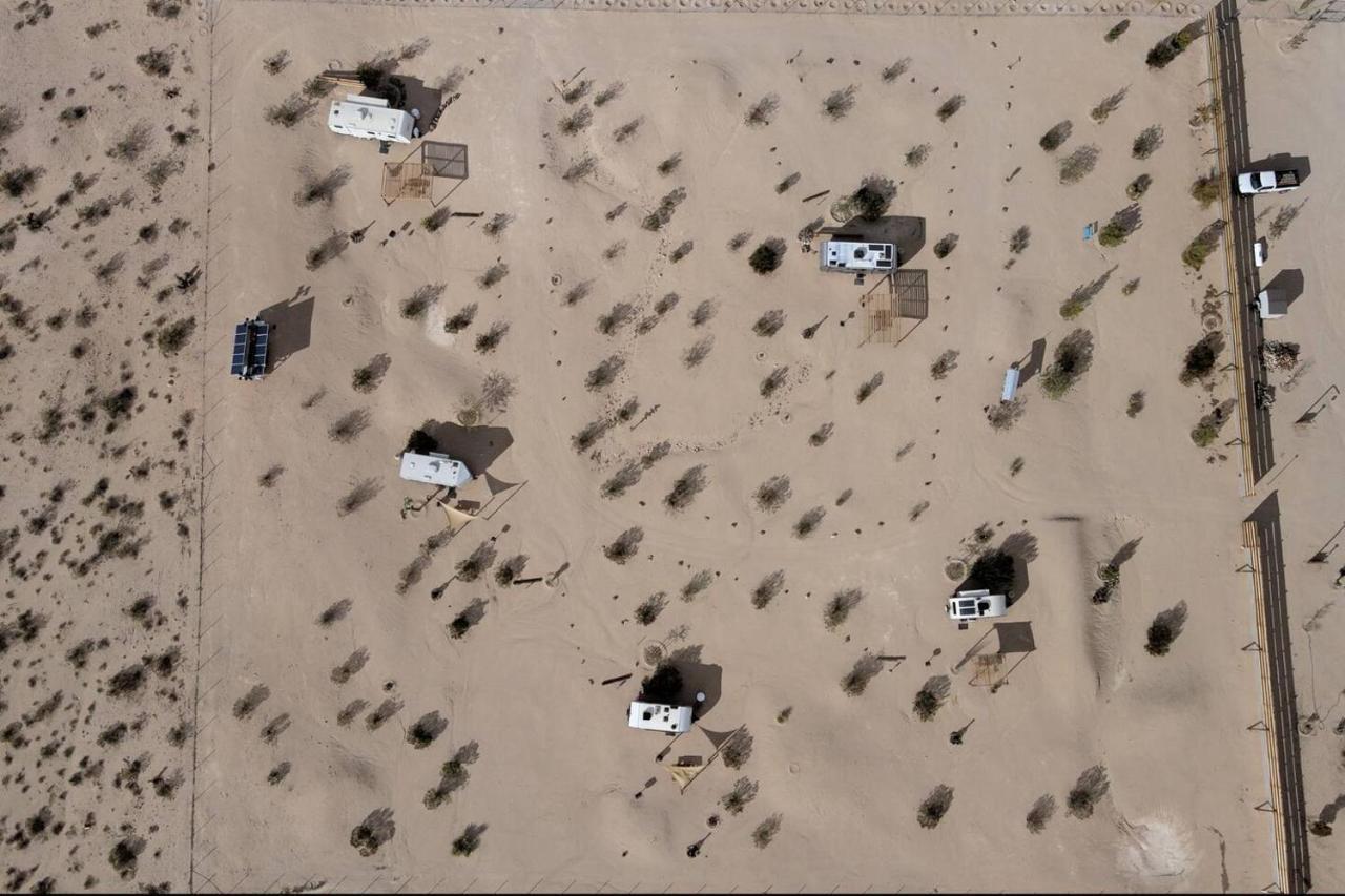 Jt Village Campground - Bunkhouse Joshua Tree Exterior photo